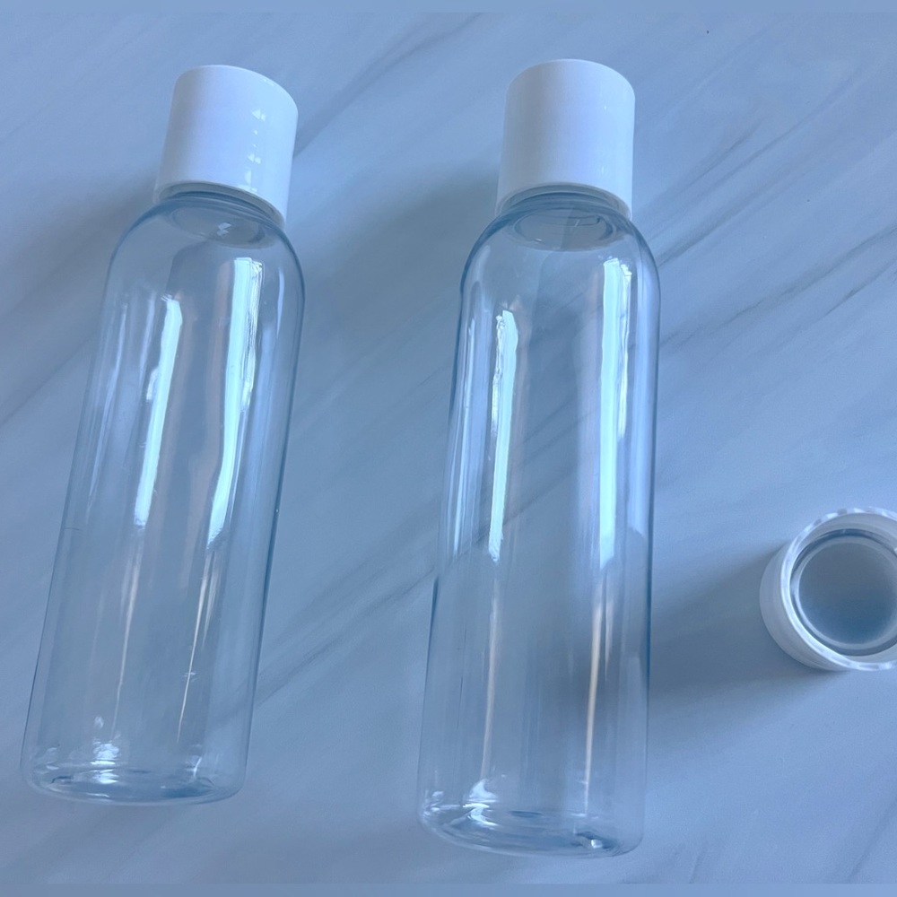 Lot of 69 4 oz Clear Plastic Bullet Bottles w/ 24-410 Smooth White Disc Top Caps
